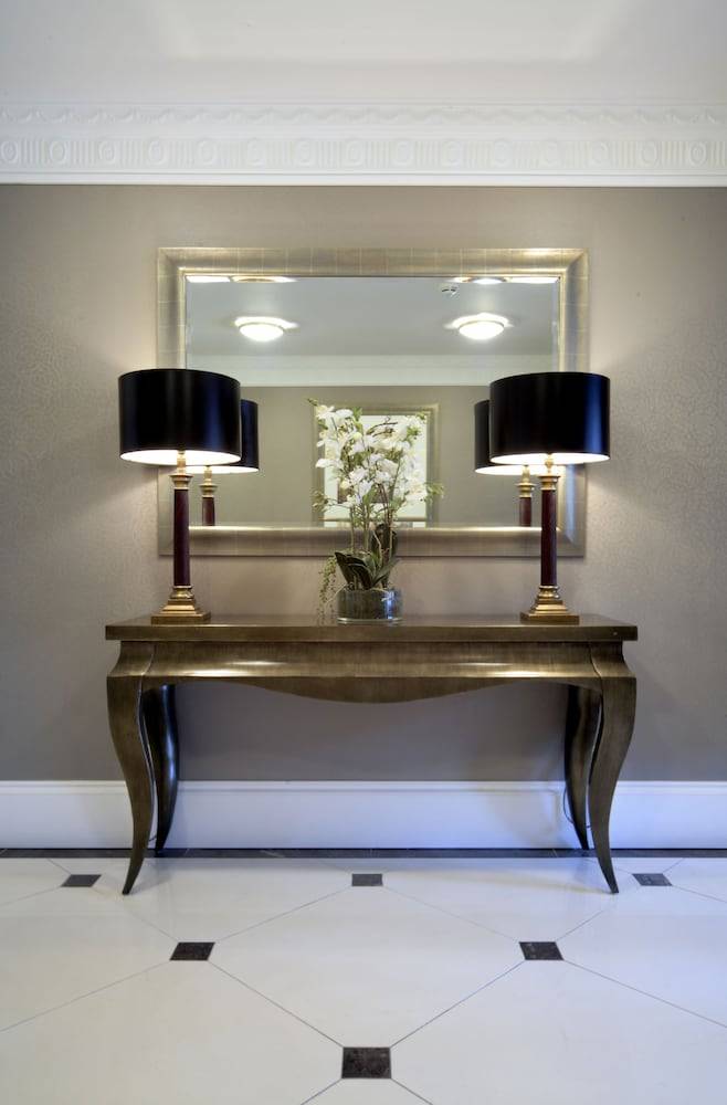 Cheval Knightsbridge 2