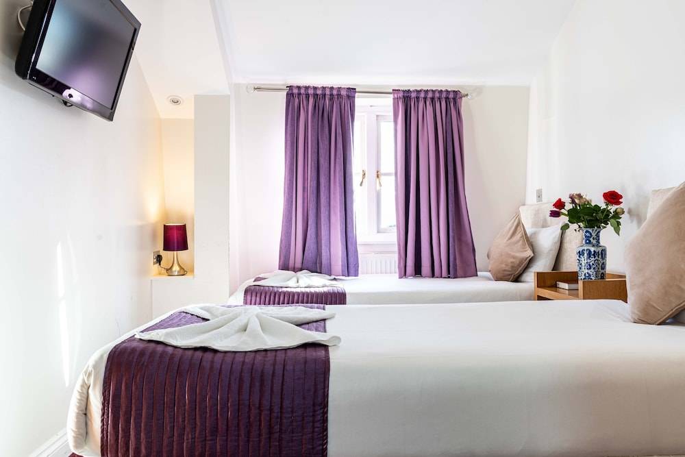 Lancaster Court Hotel 2
