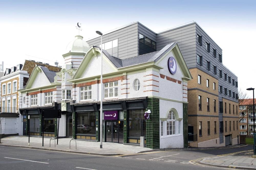 Premier Inn London Clapham 1