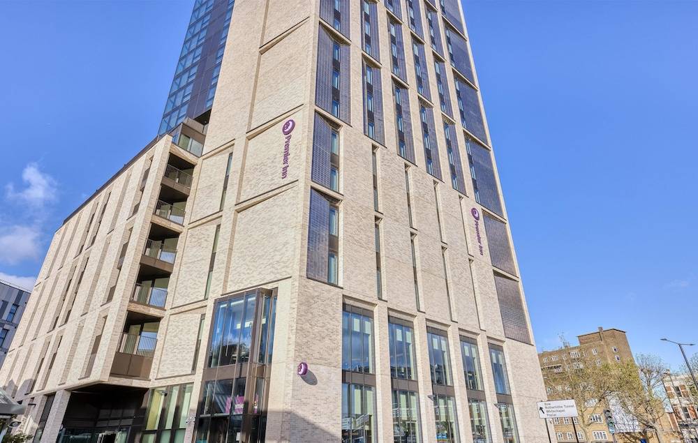 Premier Inn London Canary Wharf - Westferry 1