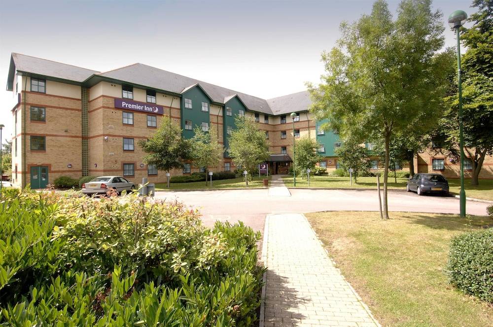 Premier Inn Luton - Airport 1