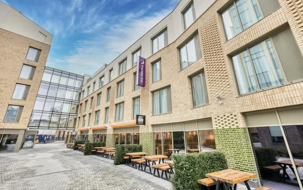 Premier Inn London Southwark - Southwark Station 1