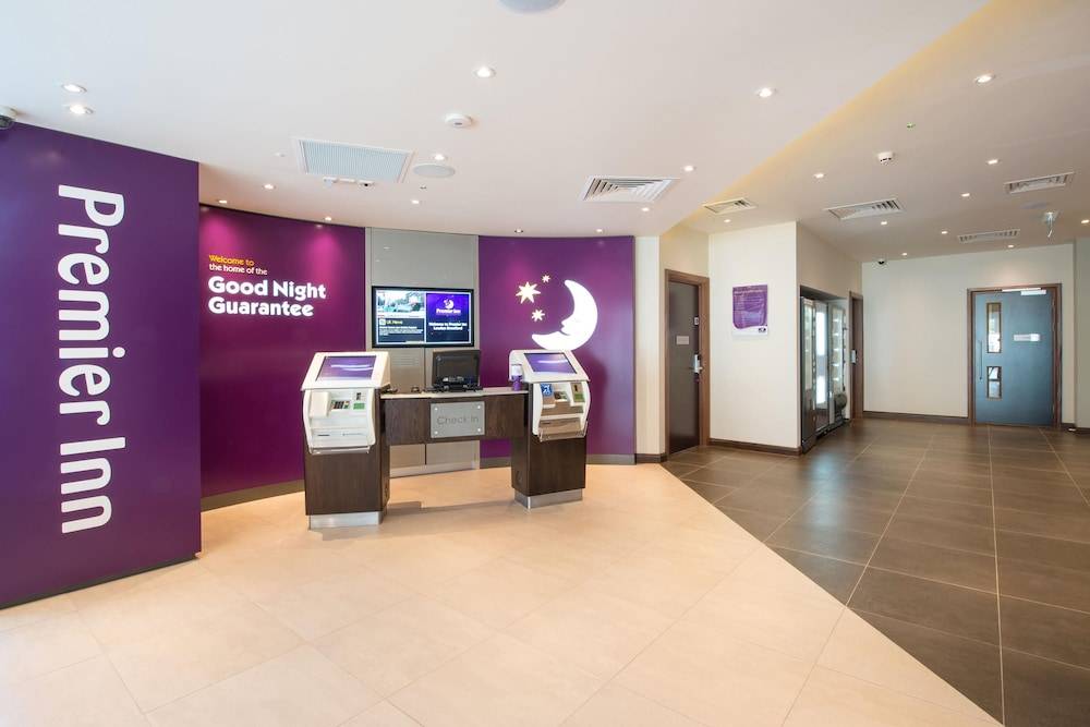 Premier Inn London Brentford 2