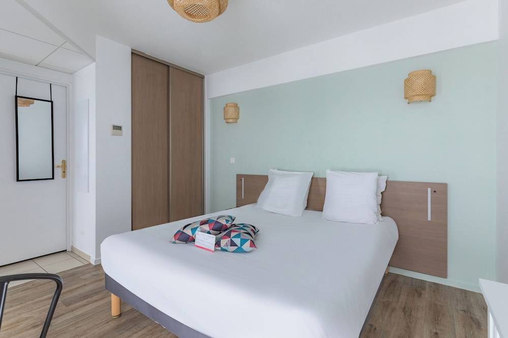 Appart'City Confort Pau Centre 2