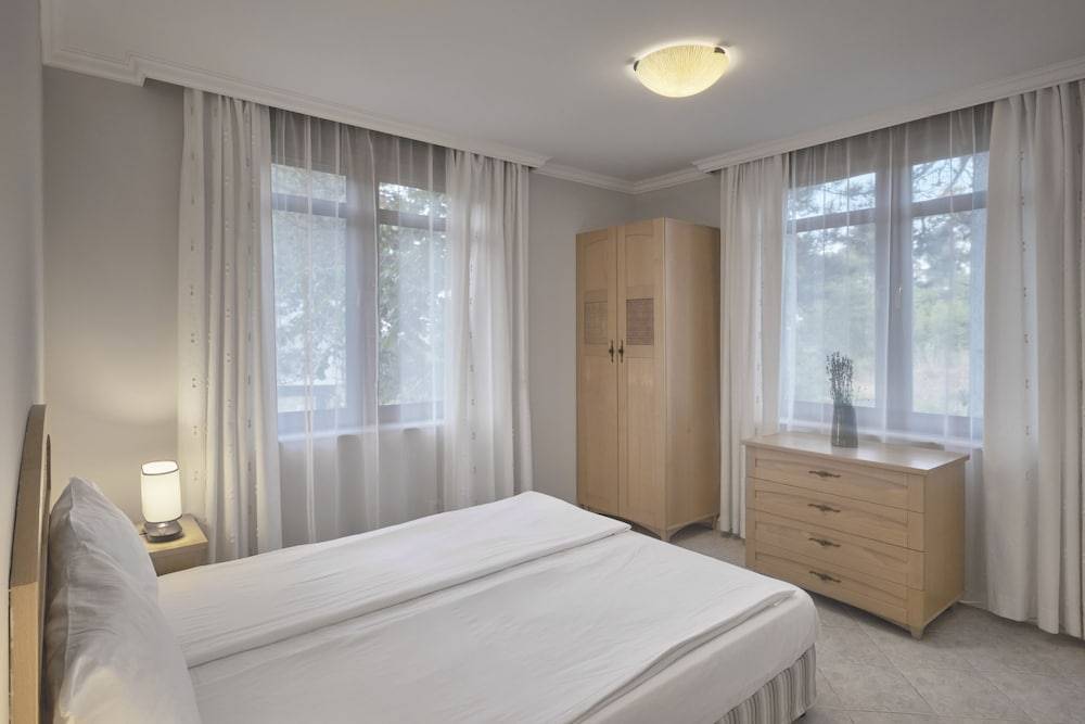 Garden Apartments in Santa Marina village 2