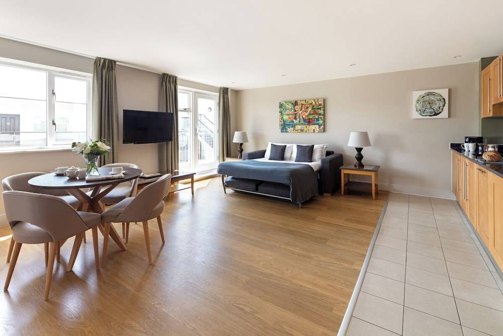 Marlin Apartments Commercial Road - Limehouse 1