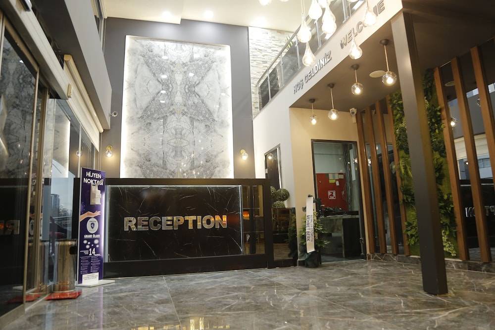 Grand Zara Hotel 1
