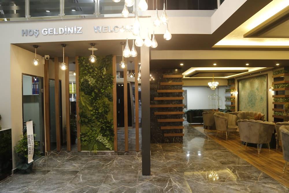 Grand Zara Hotel 2