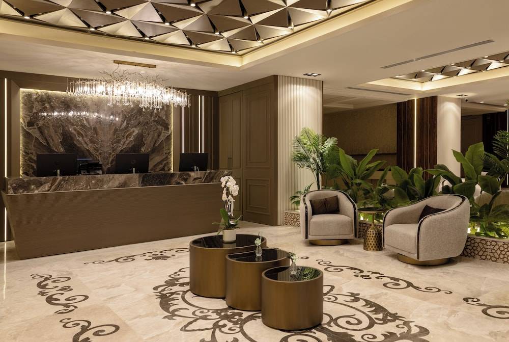 Lilium Hotel & Suites 2