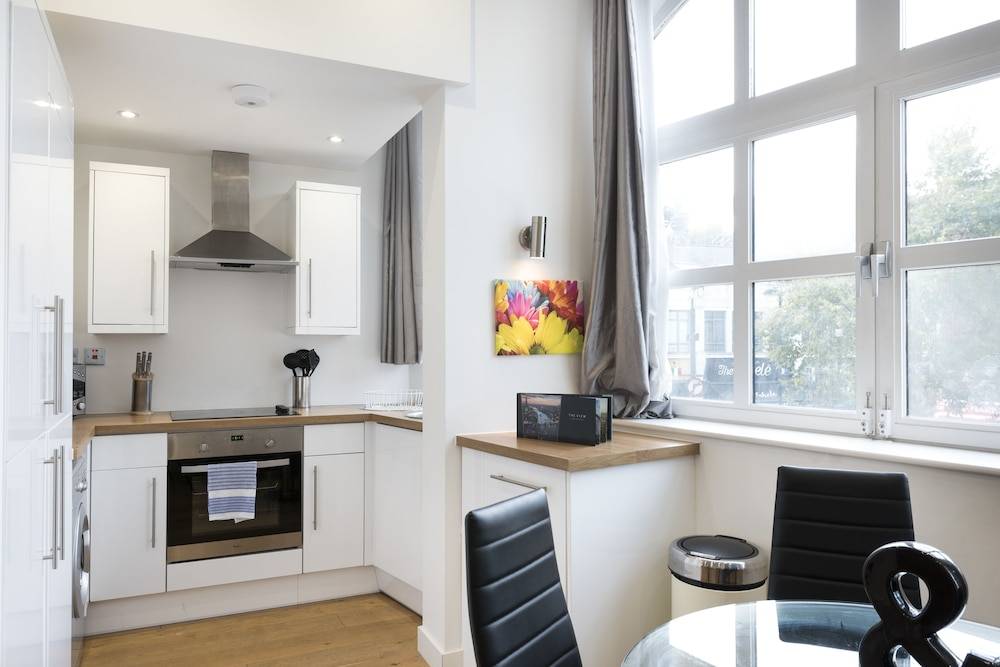 Barbican by Excel Apartments 1