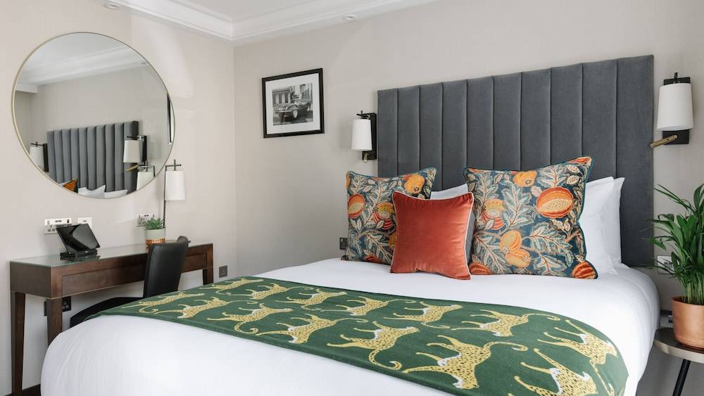 The Selwyn Hotel 2