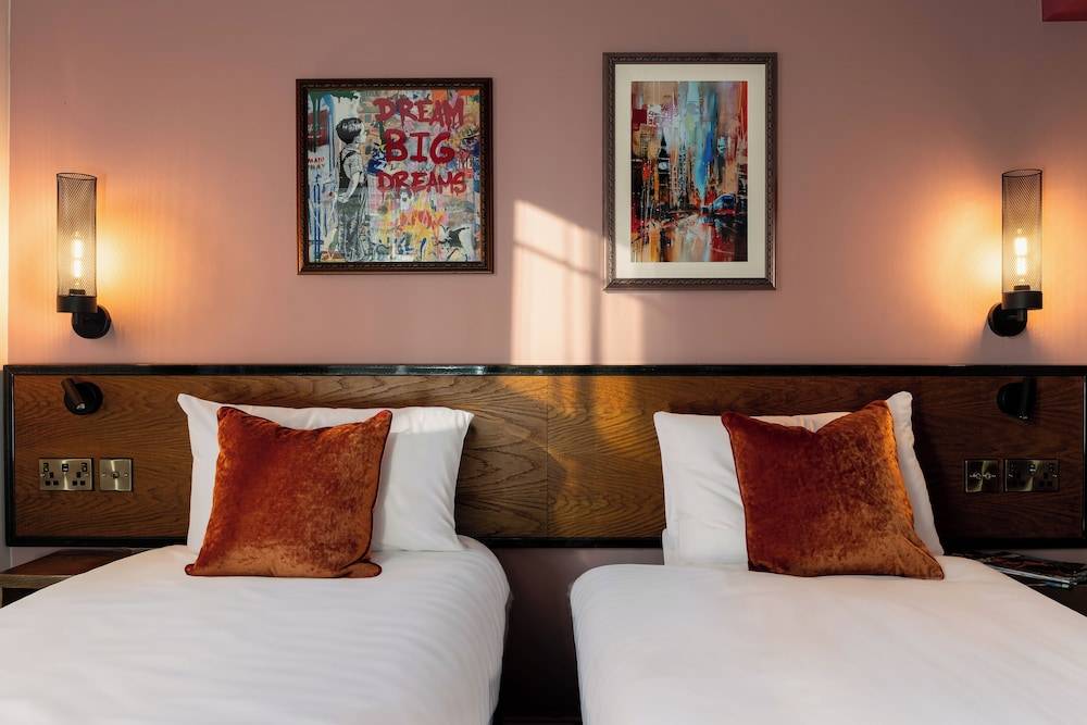 The Wellington Hotel 2