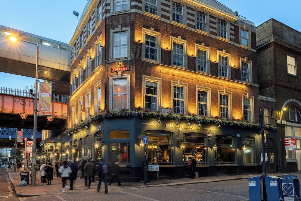 The Wellington Hotel 1