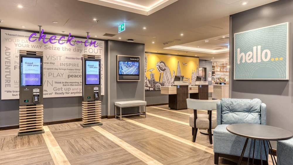 Premier Inn London Waterloo - Lambeth Road 2