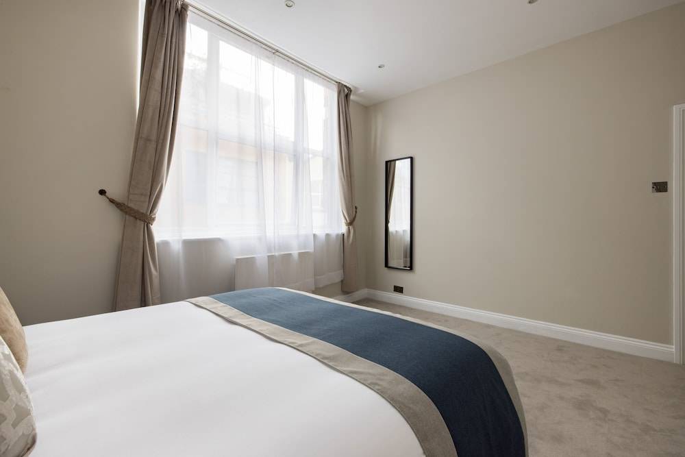 Avari Apartments - Hatton Collection 2
