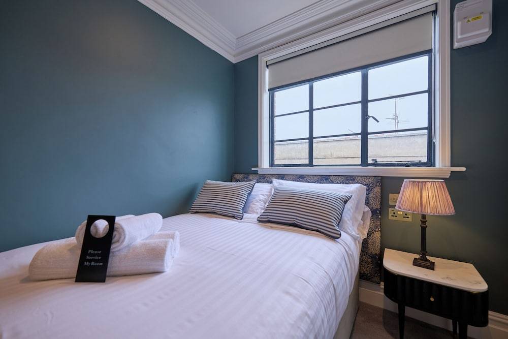 The Hanbury Townhouse 2