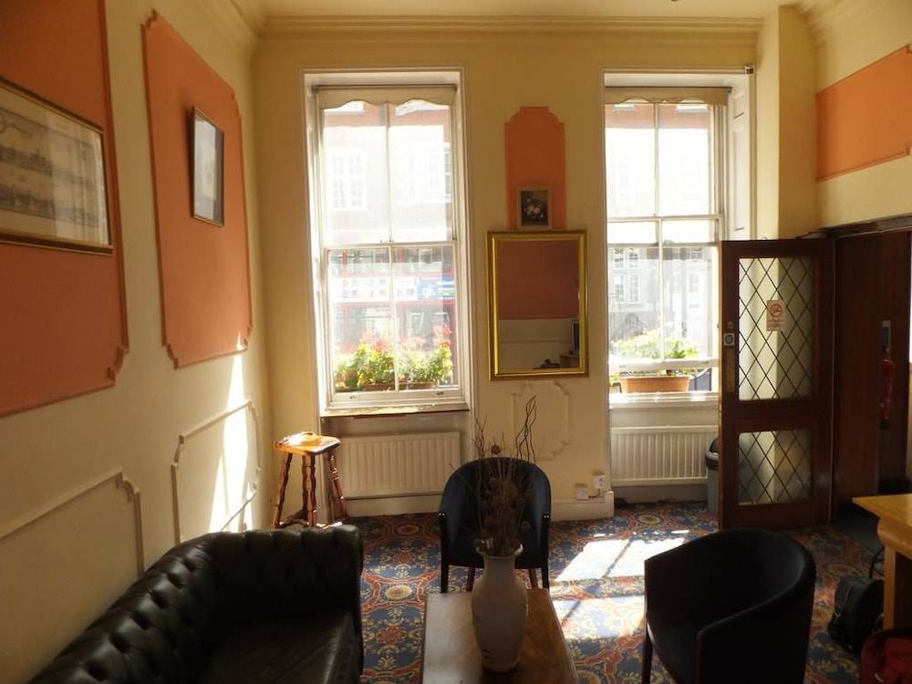 Gresham Hotel Bloomsbury 2