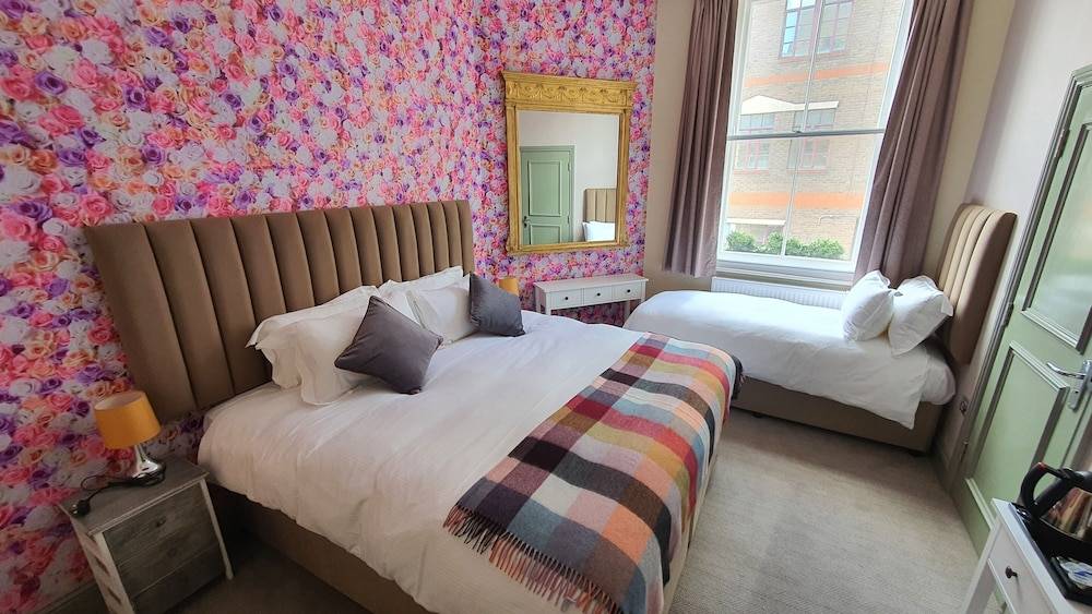 The Griffin Belle Hotel Vauxhall 2