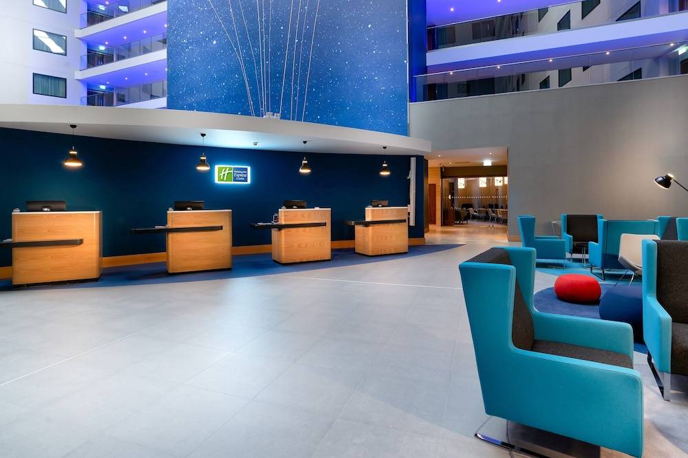 Holiday Inn Express LONDON HEATHROW T4 by IHG 1