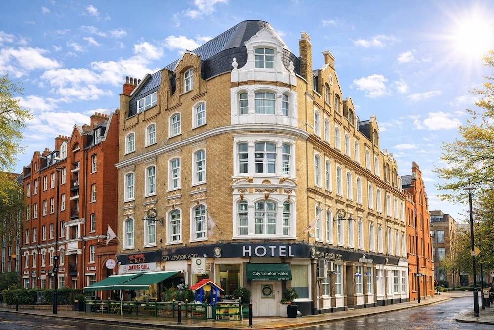 City London Hotel 1