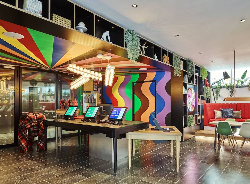 citizenM London Victoria Station 2