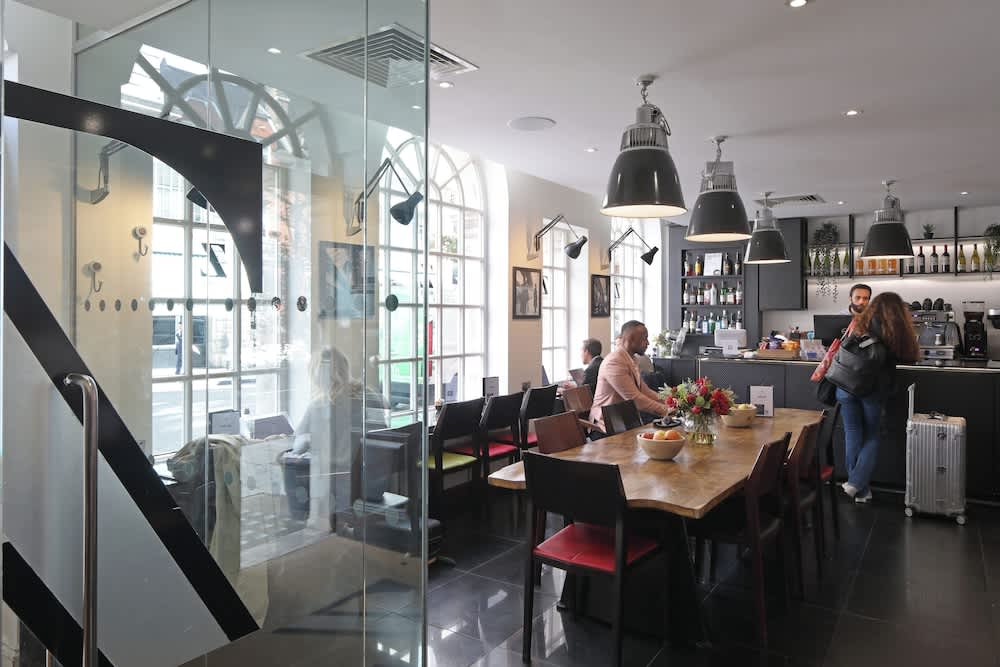 The Z Hotel Victoria 2