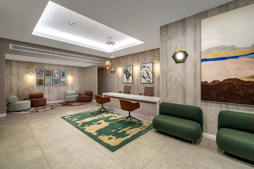 The Lincoln Suites 2