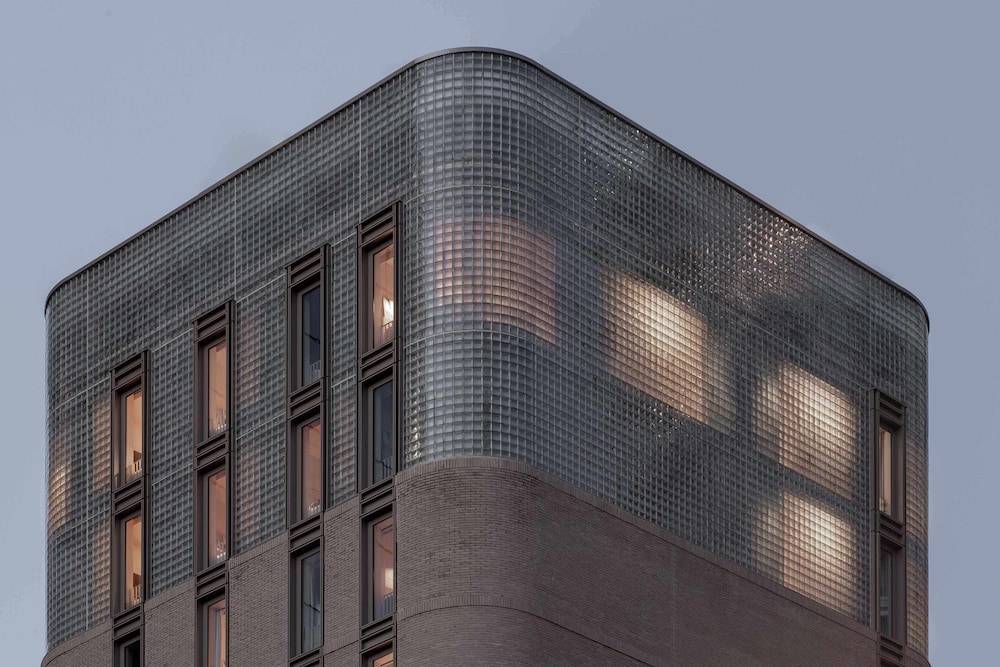 Buckle Street Studios by Locke, Aldgate 1