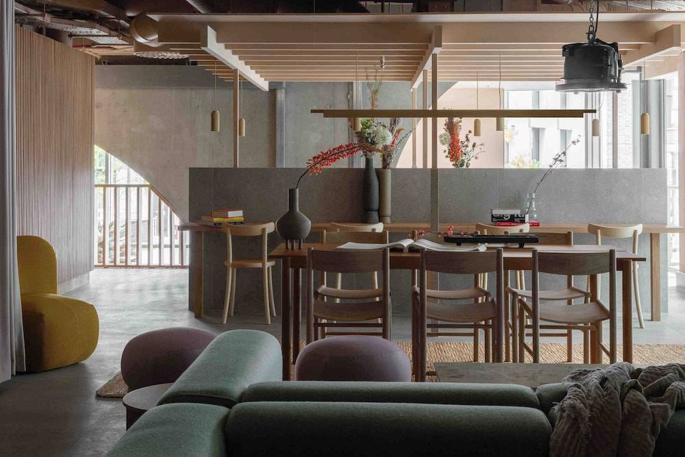 Buckle Street Studios by Locke, Aldgate 2