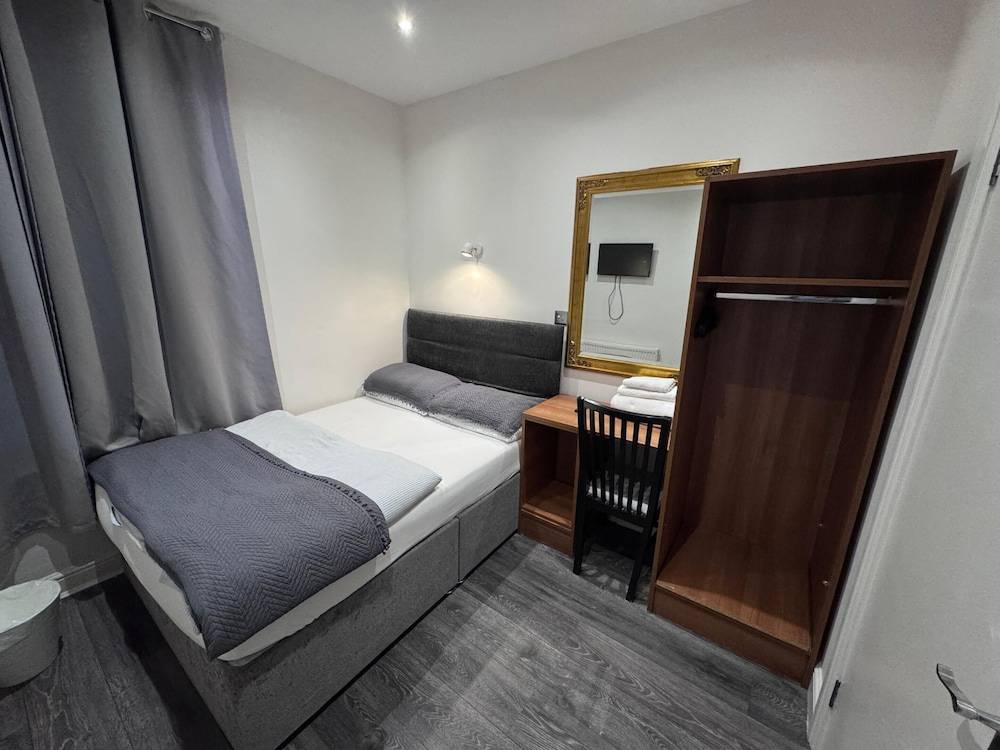 Skylark Guest House 2