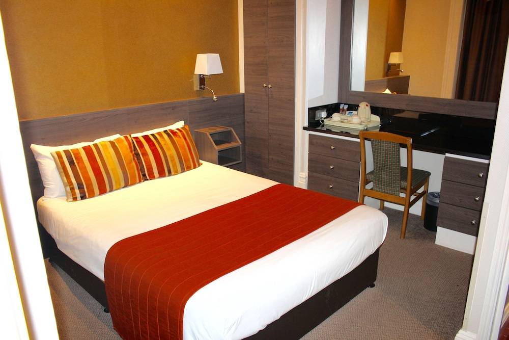 Columbus Hotel 1