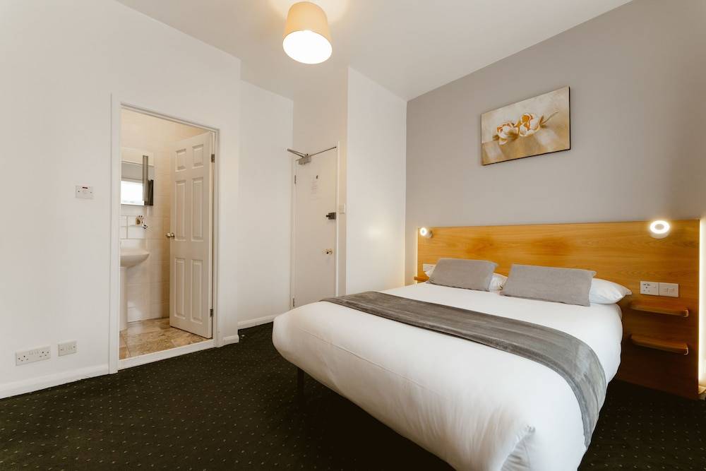 Star Hotel 2