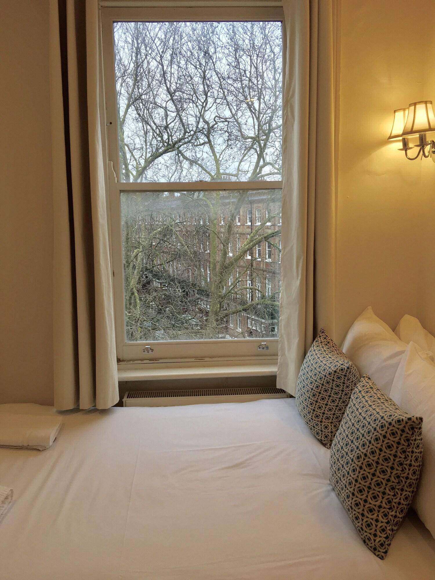 The Paramount Hotel 1