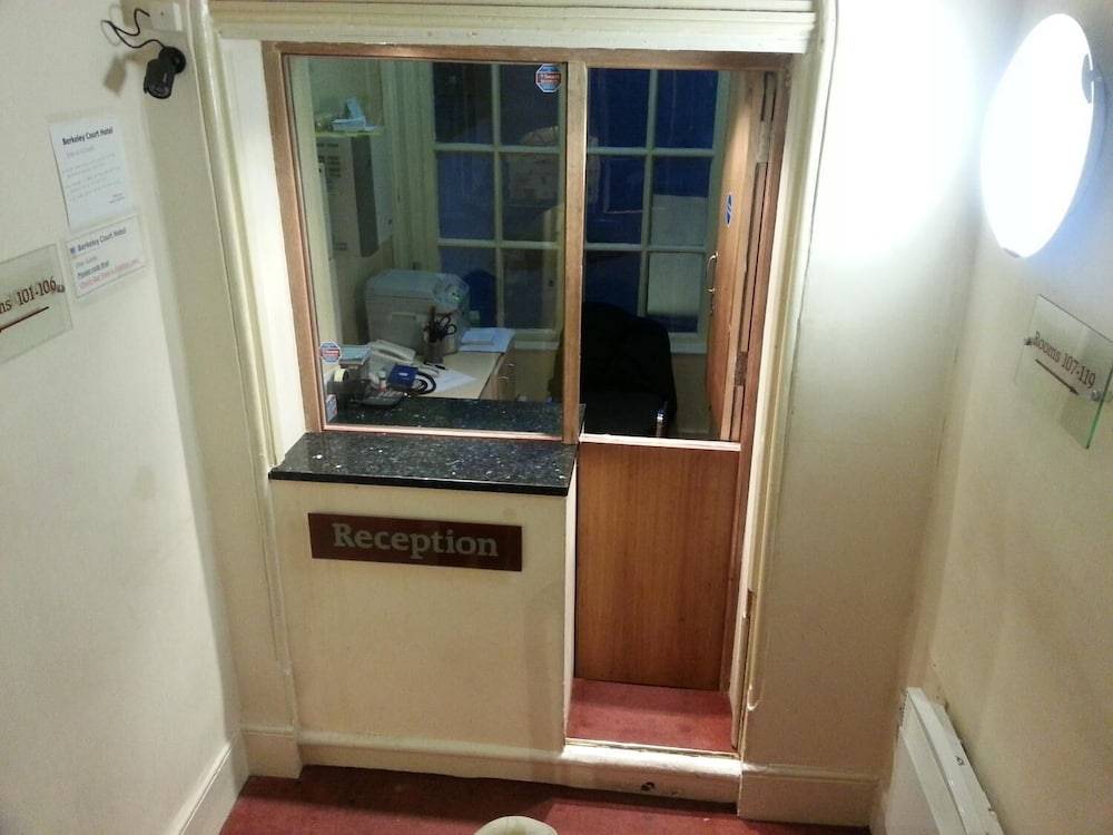 Berkeley Court Hotel 2