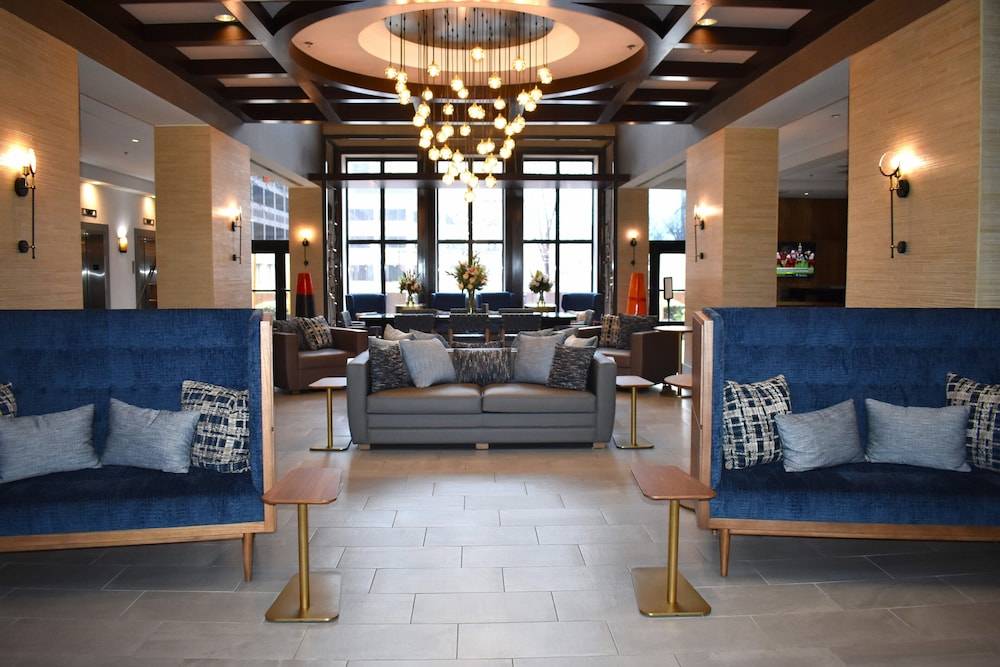 Chicago Marriott Suites O'Hare 2