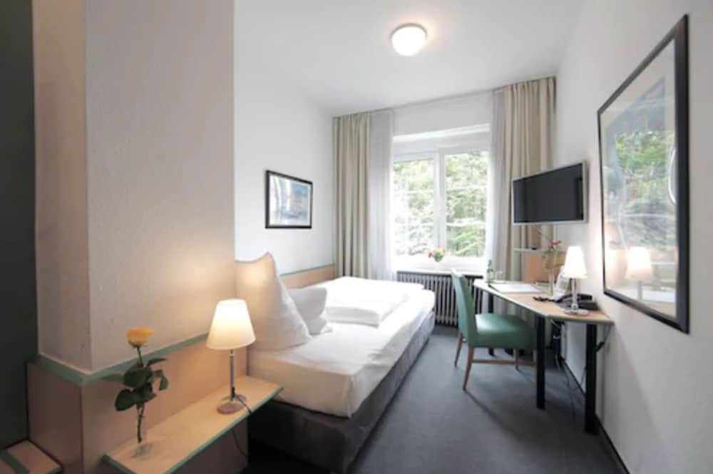 Hotel am Hofgarten 1
