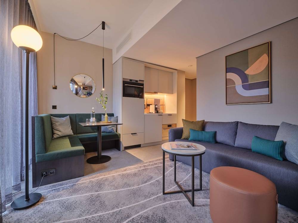 Adina Apartment Hotel Wiesbaden 1