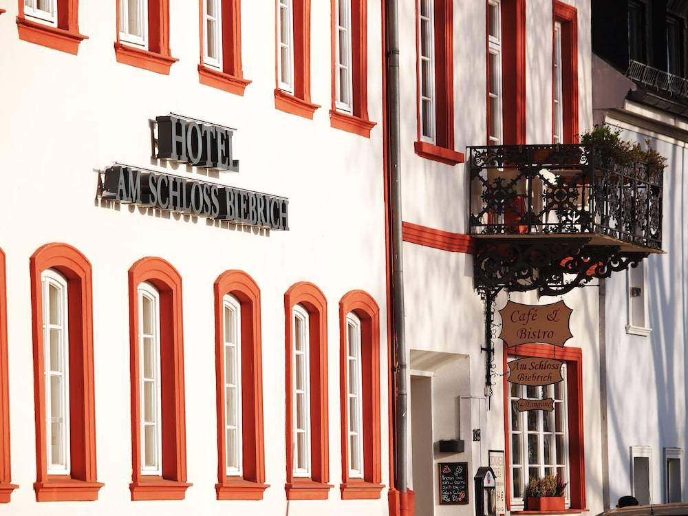 Hotel Am Schloss Biebrich 1