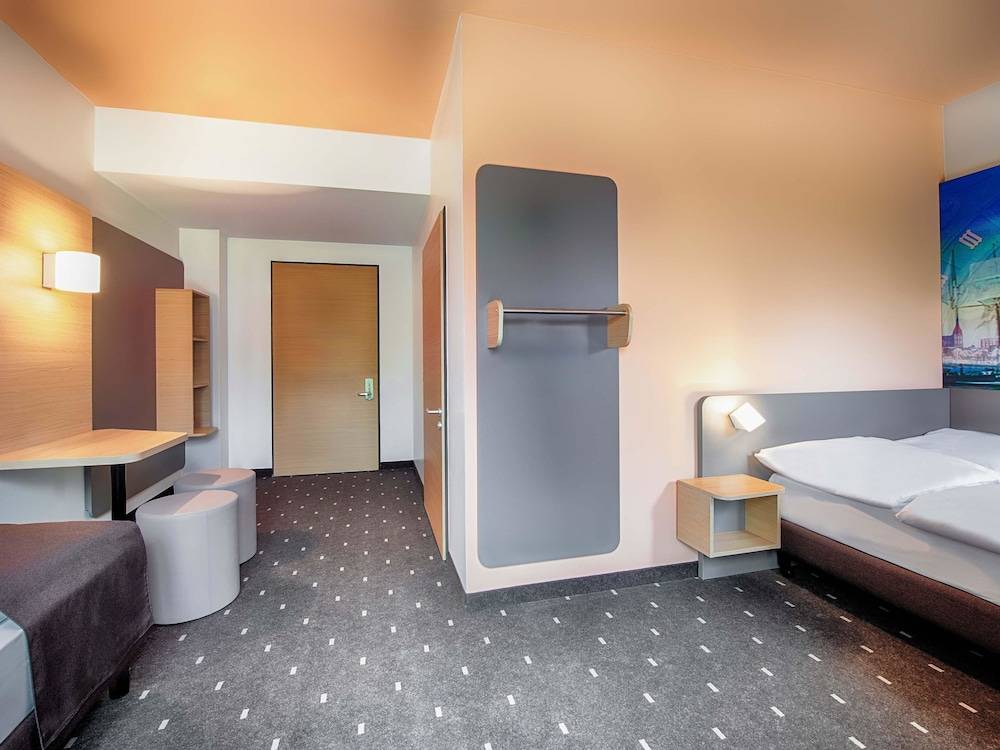 B&B Hotel Rostock-Hafen 1