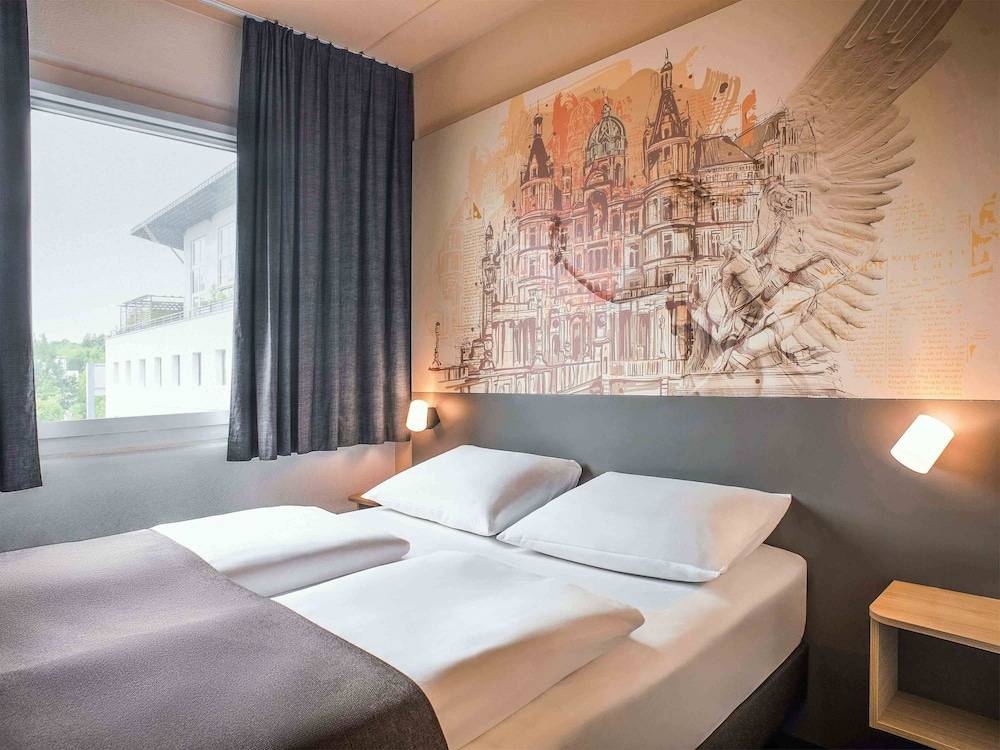B&B Hotel Schwerin-Süd 1