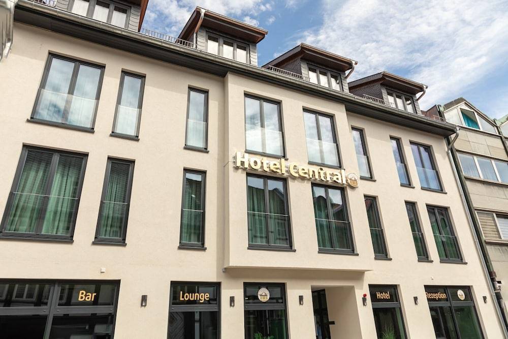 Central Hotel & Lounge Adult Only 1