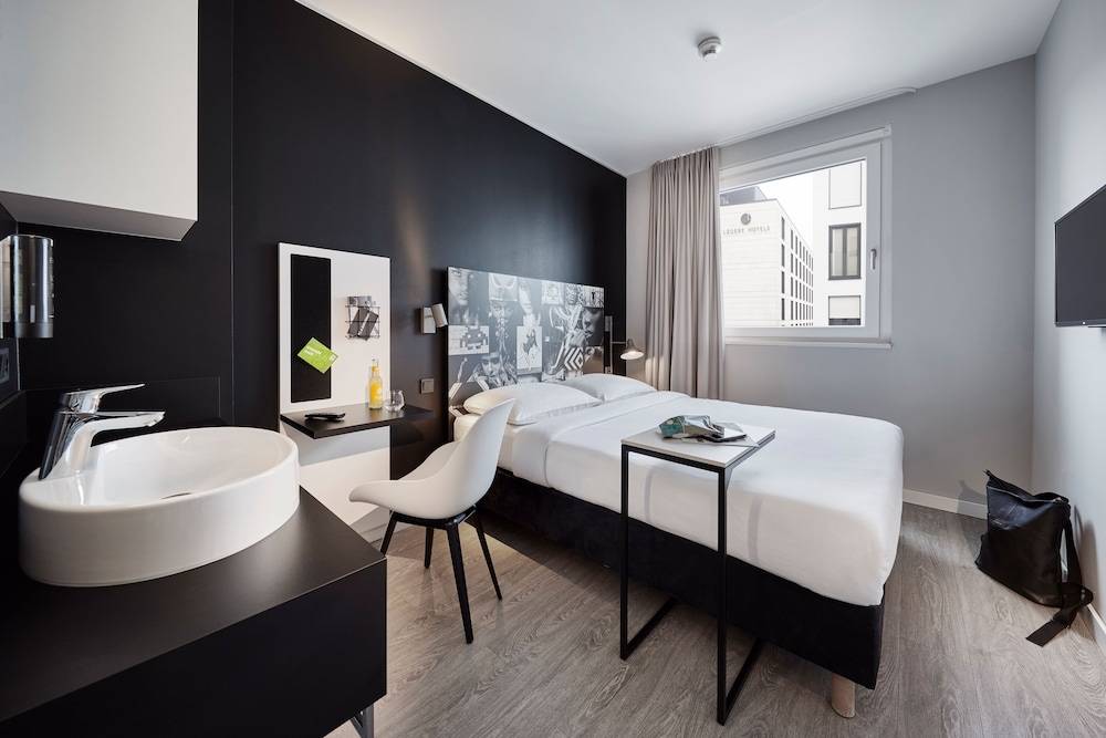 LEGERE EXPRESS Bielefeld 1
