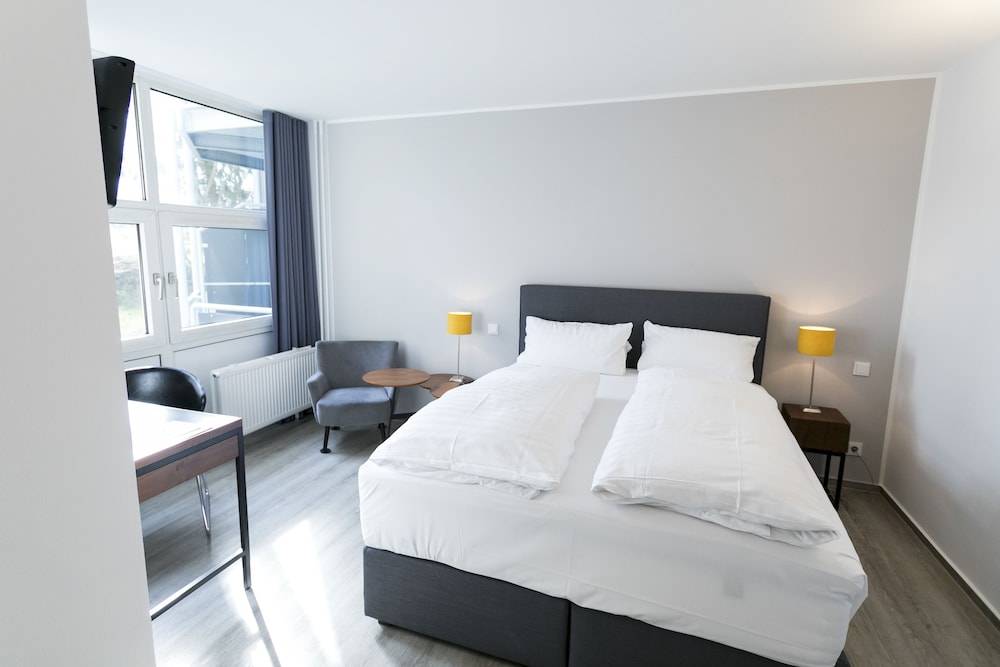 Wald & Golfhotel Lottental 1