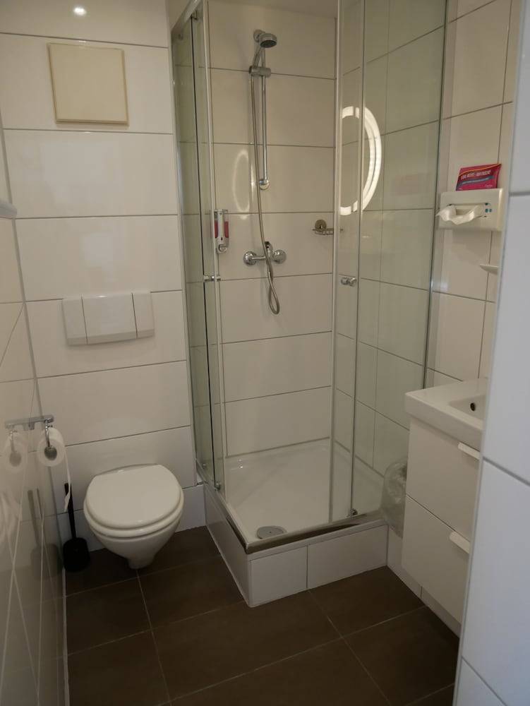 Stadt-gut-Hotel Rheinischer Hof 1