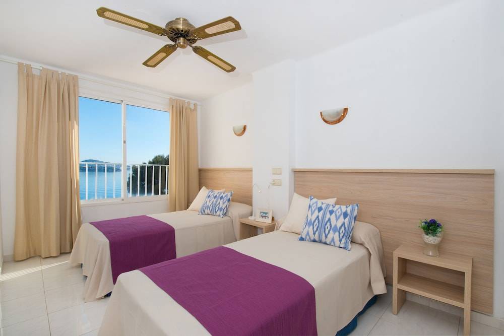 Apartamentos Calablanca 2