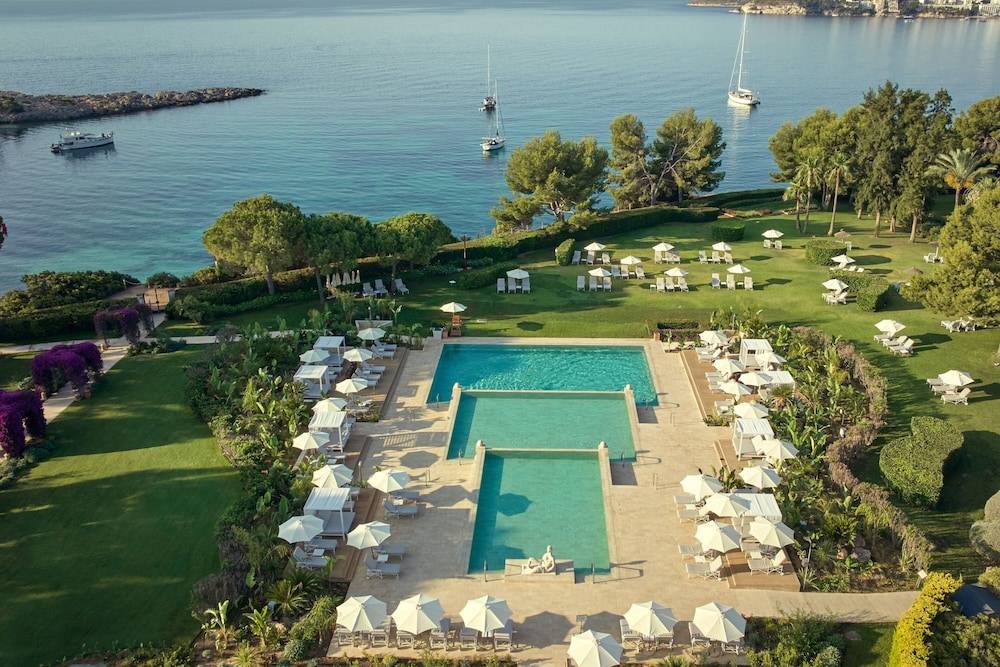 The St. Regis Mardavall Mallorca Resort 1
