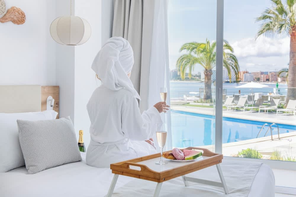 Suites ROC Portonova - Newly Renovated 2026 2