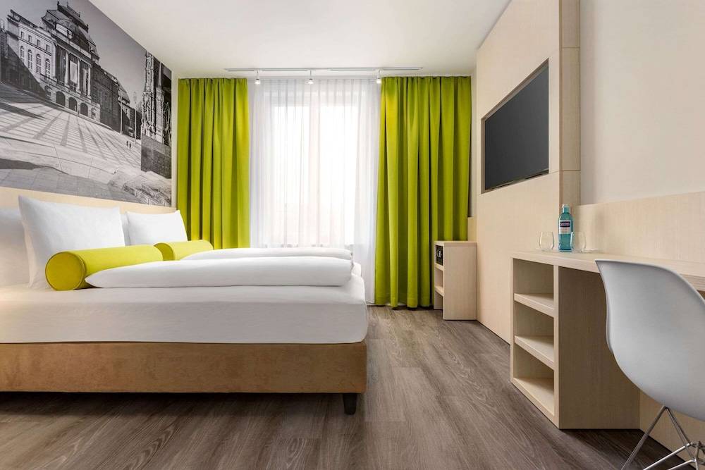 Super 8 by Wyndham Chemnitz 1