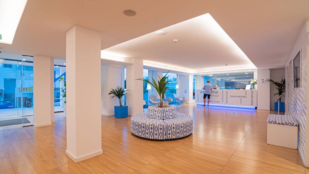 Hotel Negresco - Adults Only 2