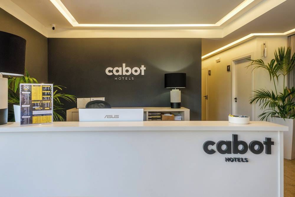 Cabot Tres Torres Apartamentos 2